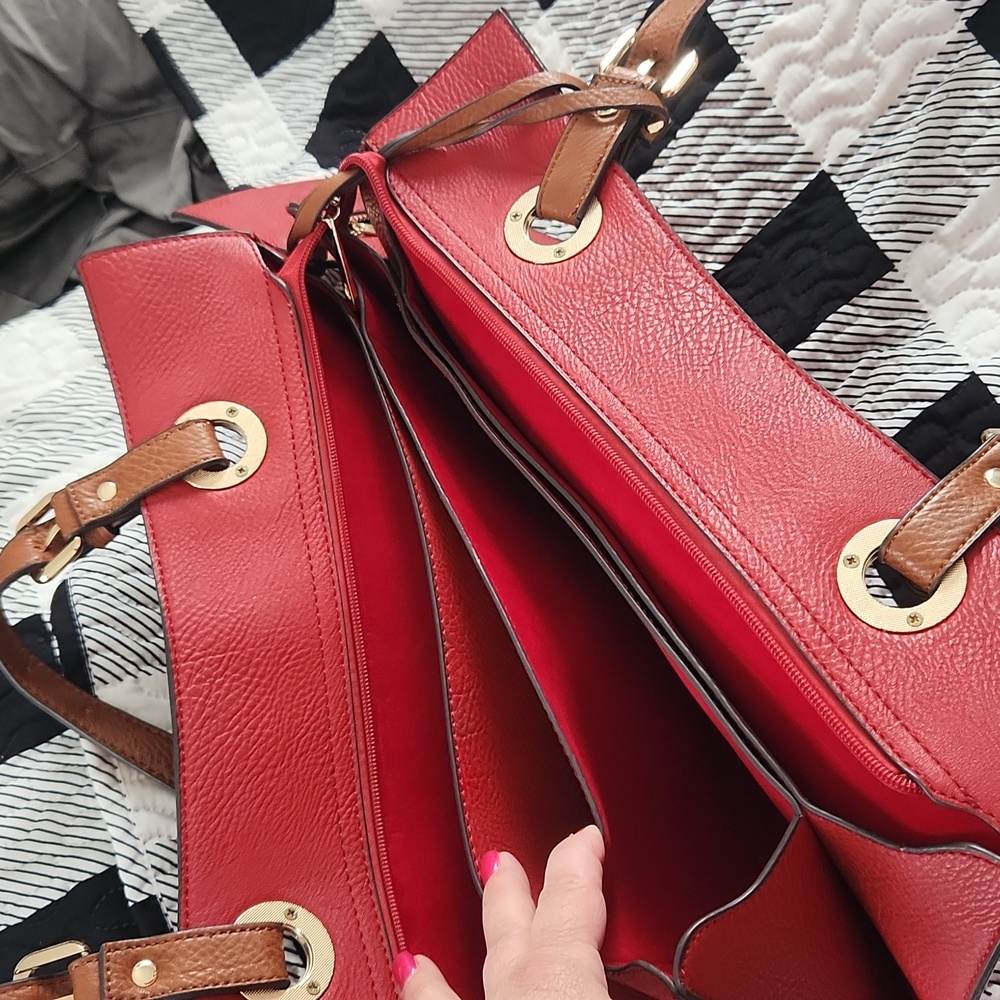 Purse - Picture 3 of 5